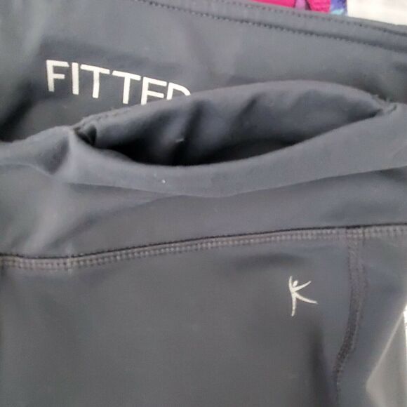 Danskin Womens Fitted Capri Pants Small Workout Athletic Yoga Gray Leggings - Picture 5 of 8